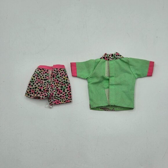 Barbie Fashion Great Weekend Outfit With Shirt & Shorts - Picture 6 of 7